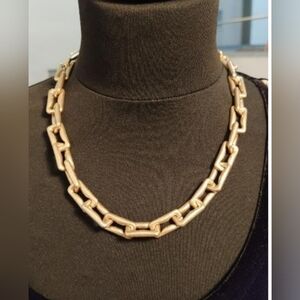 Gold Tone Metal Thick Chain Link Necklace